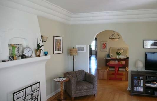  - 8563-8567 Cashio St