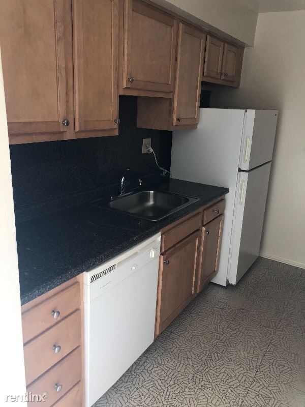 Building Photo - 2 br, 1.5 bath Townhome - 709 South St A U...