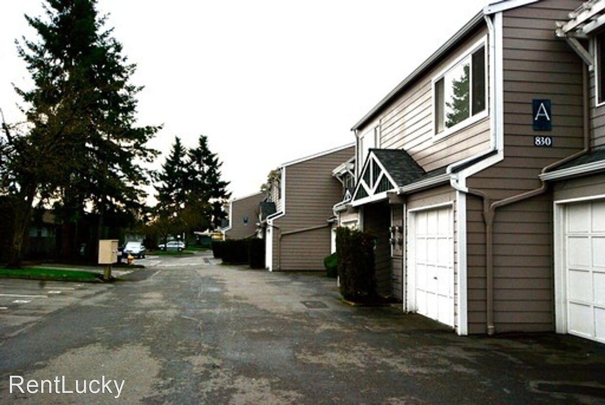 Primary Photo - 2 br, 1.5 bath House - 830 Pike St NE Apt A8