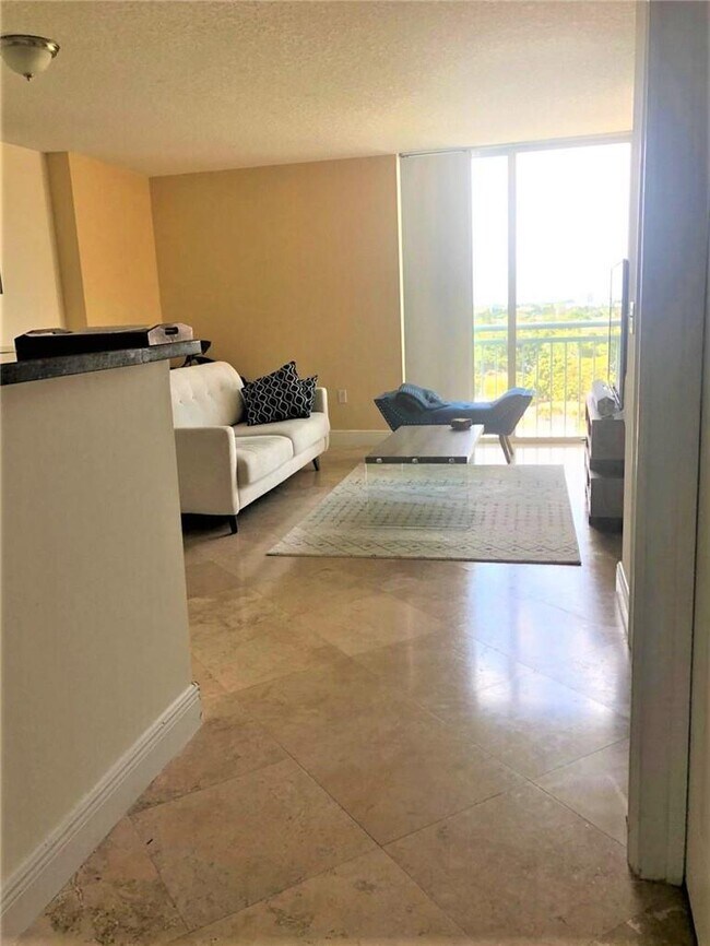 3000 Coral Way, Coral Gables, FL 33145 Condo for Rent in Coral Gables