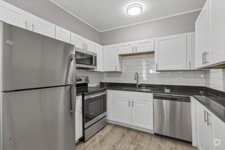 Building Photo - 1427 9th Ave