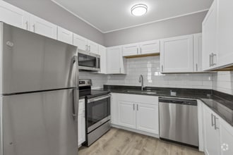 Building Photo - 1427 9th Ave