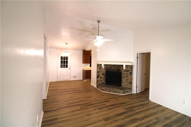 Foto del edificio - 1485 Scenic Hwy N