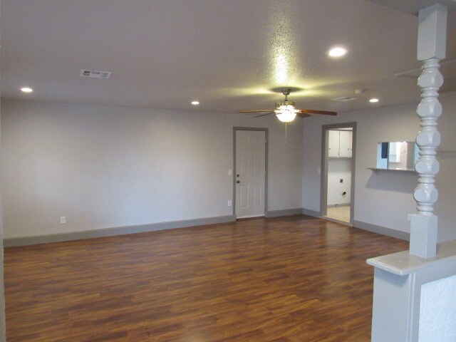 Building Photo - 2813 SE 46th St