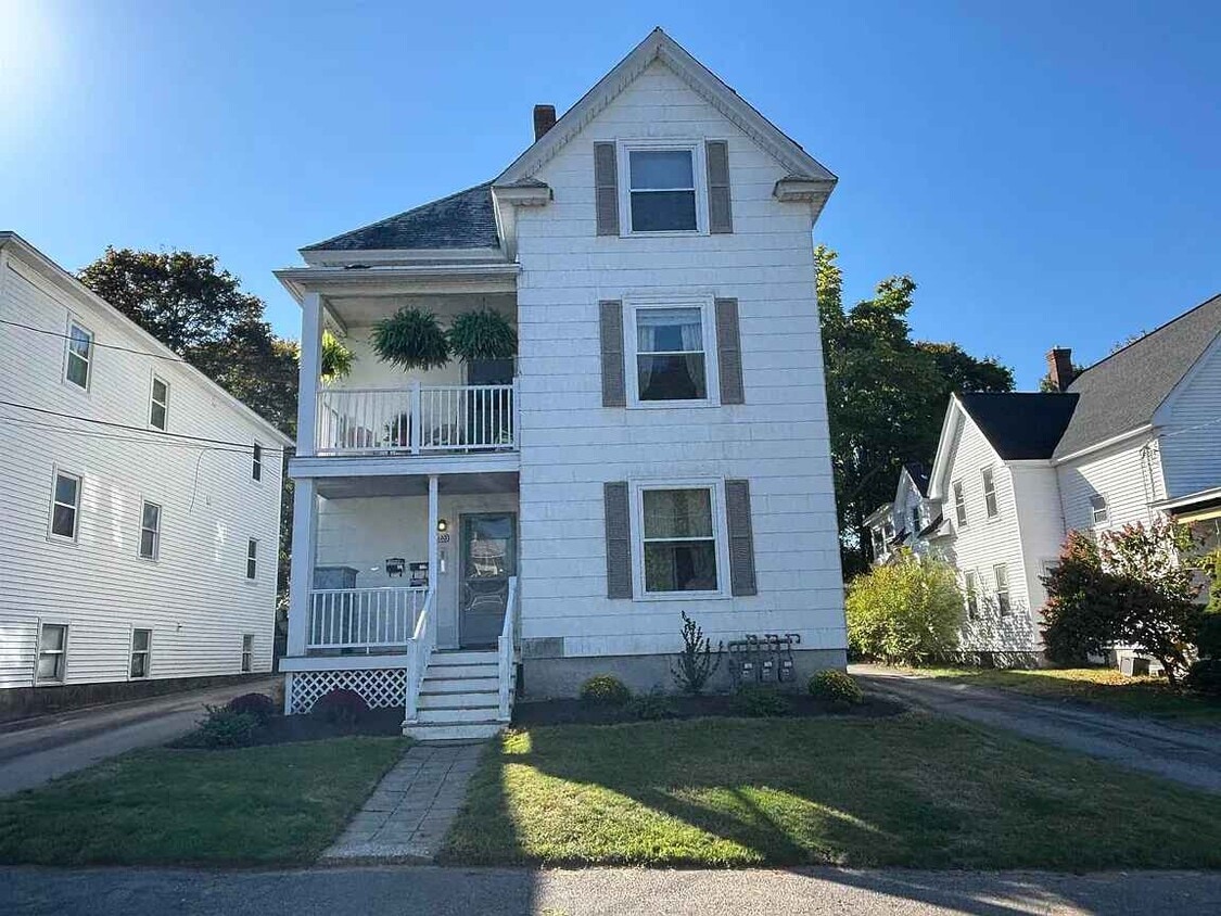 Primary Photo - 465 E High St