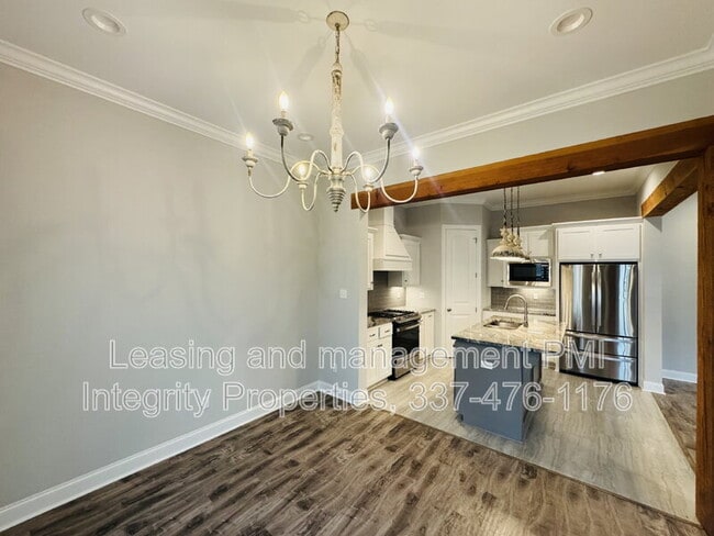 Building Photo - 113 Oak Village Dr
