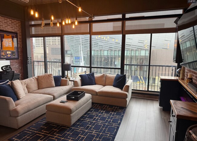 Foto del edificio - 515 W Main St