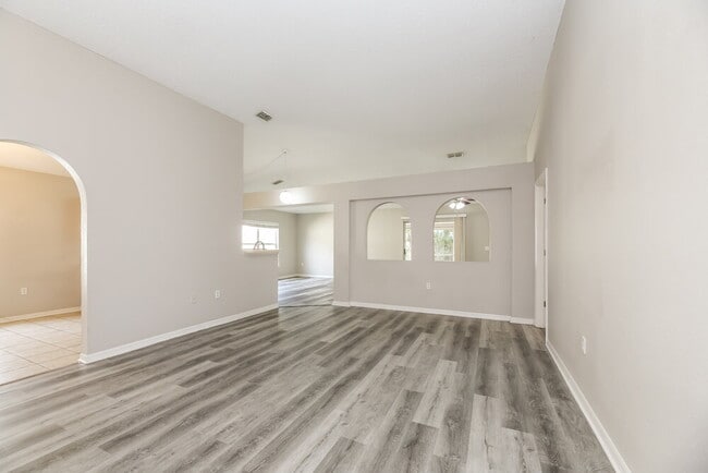 Building Photo - 141 Sterling Hill Dr