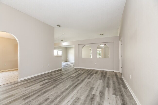 Foto del edificio - 141 Sterling Hill Dr