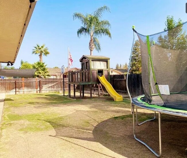 Foto del edificio - North West Bakersfield Home