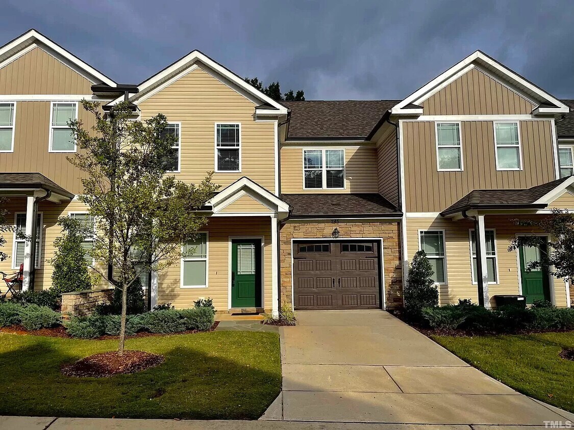 245 Mariah Towns Way, Garner, NC 27529 Townhome Rentals in Garner NC