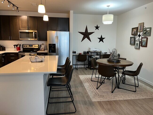 Foto del edificio - 17353 Wilde Ave