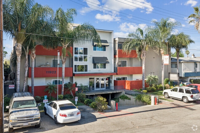 Building Photo - Jaclyn Terrace Apartments