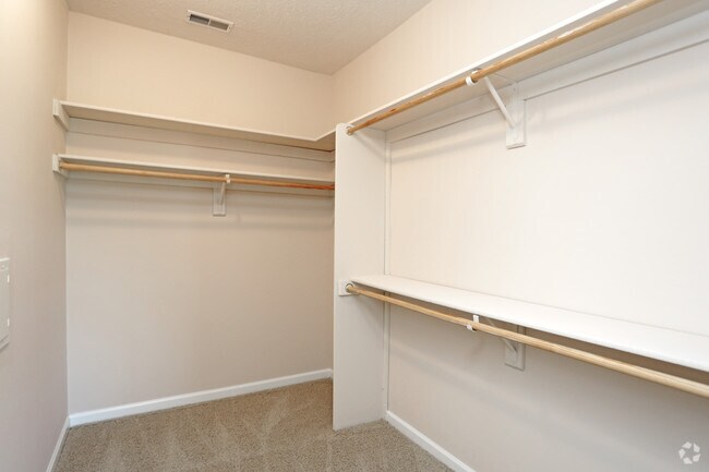 Big Sioux Walk-In Closet - River Park by Broadmoor