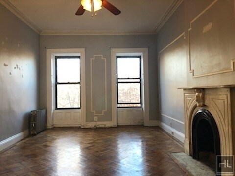 Primary Photo - 420 Grand Ave