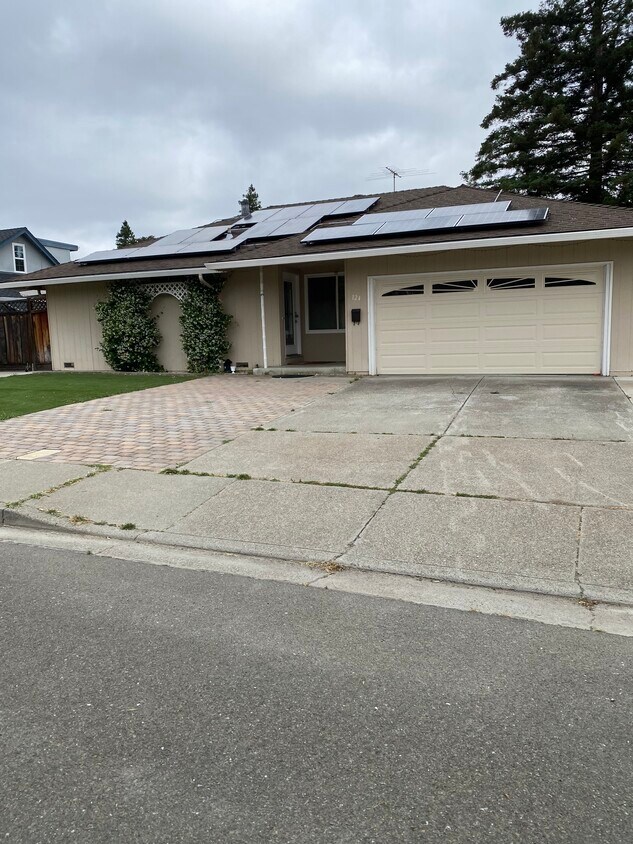 Primary Photo - 124 Madora Pl
