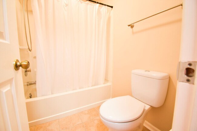 Foto del edificio - 2 Bedroom 2 Bathroom Apartment