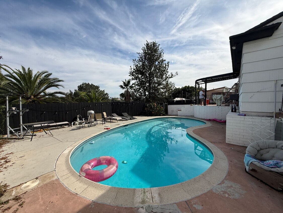 Foto principal - 5659-5661 Dorothy Way