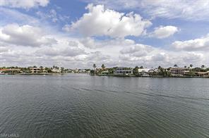 Foto del edificio - 4530 Gulf Shore Blvd N