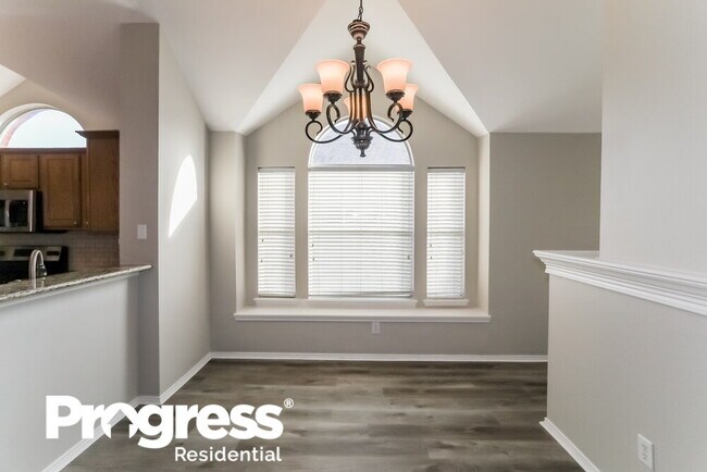 Building Photo - 660 Crystal Brook Dr