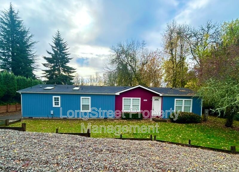 Foto principal - 2520 NW Robinhood St