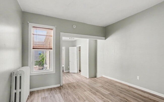 Building Photo - 1105 Green St