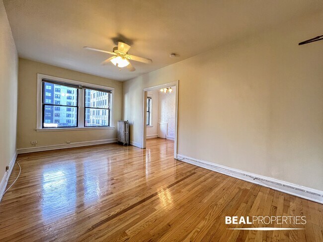 Foto del edificio - 1164 N Dearborn St