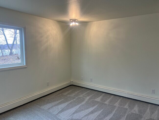 Foto del edificio - 241 W Cook Ave