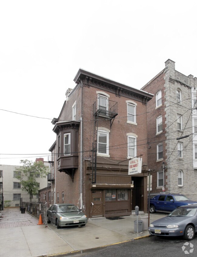 119 N 3rd St, Camden, NJ 08102 Apartments Camden, NJ