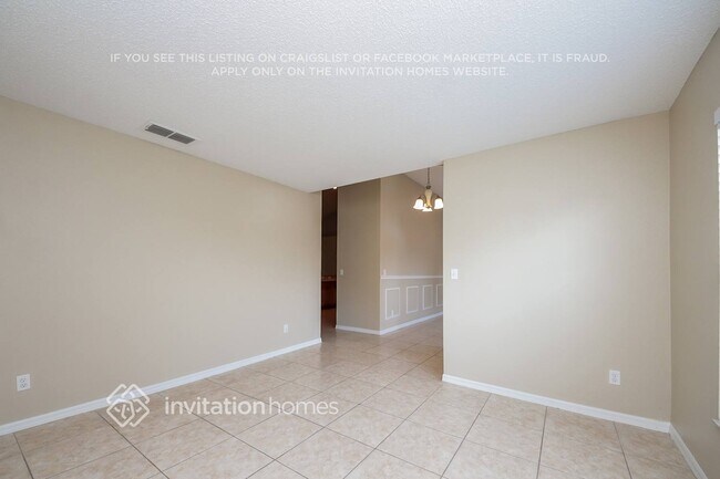 Foto del edificio - 1911 Summit Oaks Cir