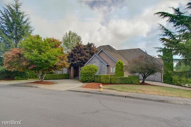 Building Photo - 5 br, 3 bath House - 2825 NW Lacamas Drive