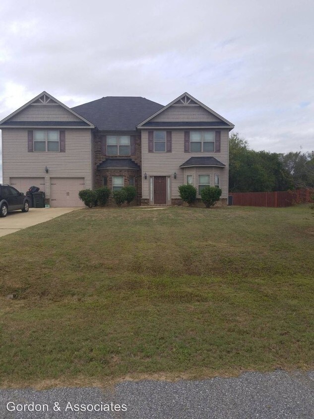 Primary Photo - 5 br, 4 bath House - 22 Willow Oak Ln