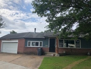 Building Photo - 9500 E Oklahoma Pl