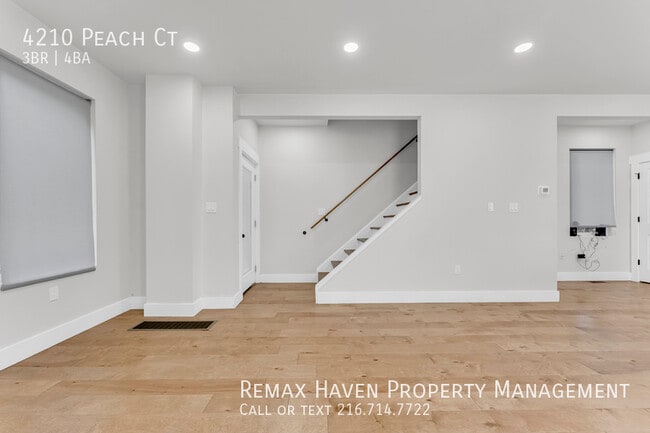 Foto del edificio - 4210 Peach Ct