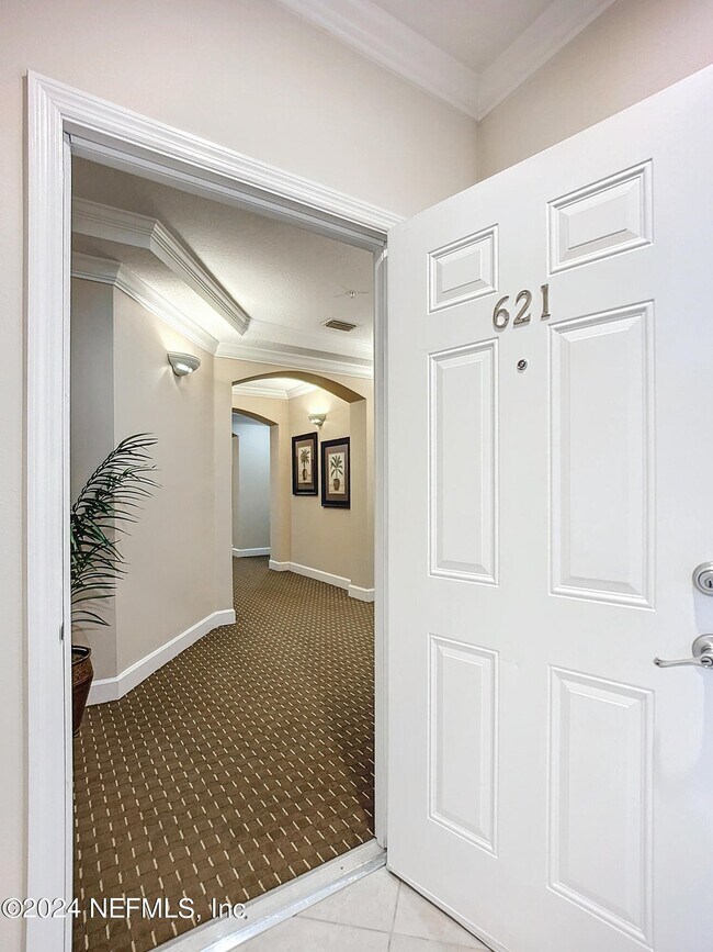 Foto del edificio - 4480 Deerwood Lake Pkwy