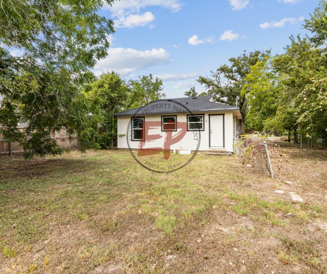 Foto del edificio - 4717 Meyers Ln