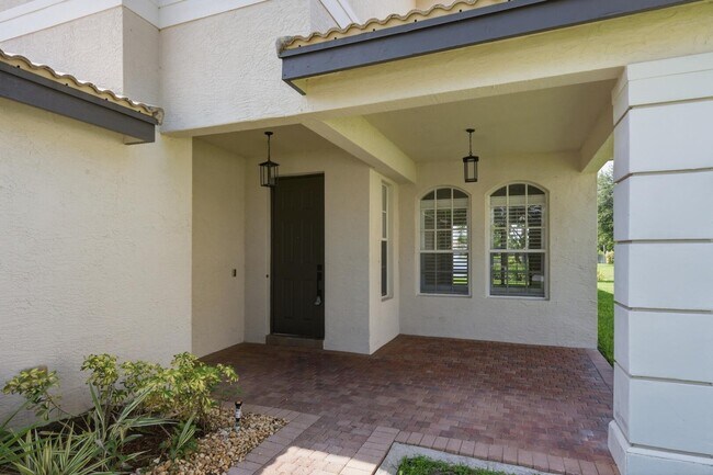 Foto del edificio - 8895 Chestnut Ridge Way