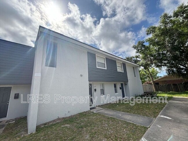Building Photo - 1605 Terrace Dr