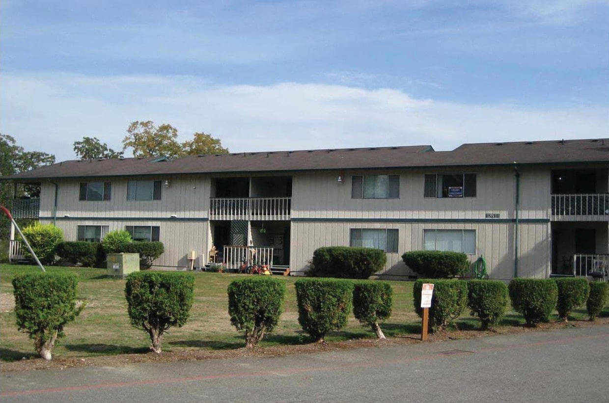 Primary Photo - Clover Park Meadows