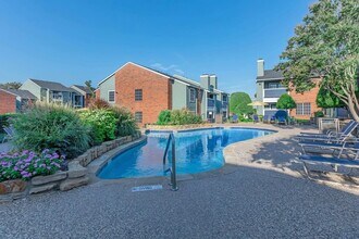 Building Photo - 3737 Timberglen Rd