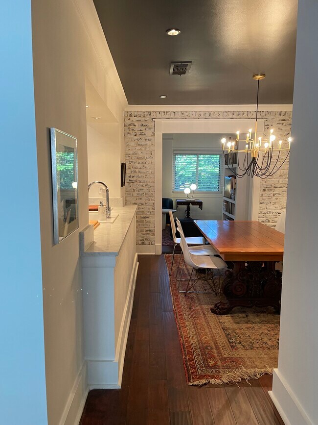 Foto del edificio - 134 Elysian Way NW