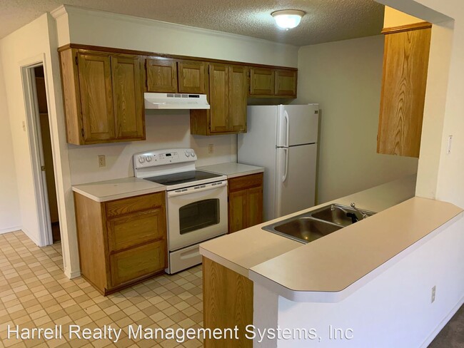 Building Photo - 3 br, 2 bath House - 9117 Royal Lane