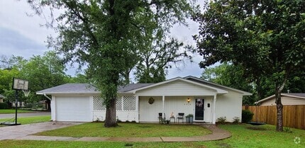 Building Photo - 3314 Bain Pl