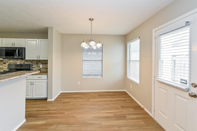 Foto del edificio - 11506 Moonlight Ridge Dr