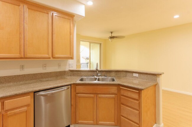 Building Photo - 43 Parc Pl Dr