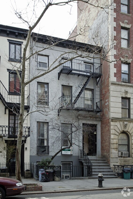 Foto del edificio - 336 E 19th St