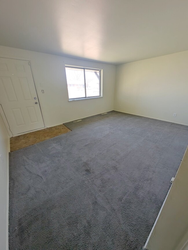 Foto del edificio - 2143 O’Brien Rd