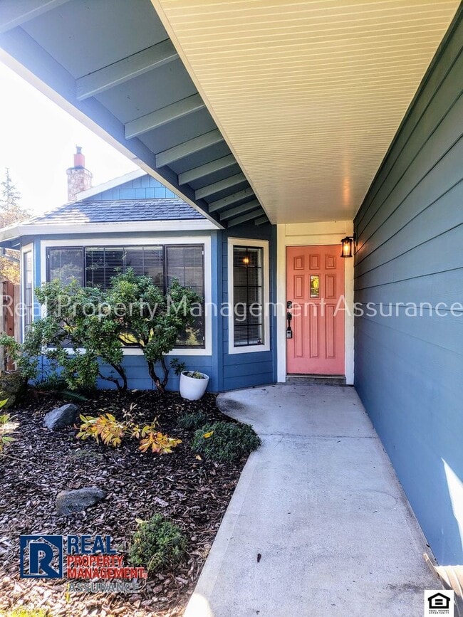 Building Photo - Peaceful 3BR/2BA Ranch-Style Hillsboro Hom...