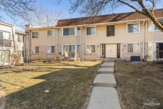 Building Photo - 2928 Roberts Dr