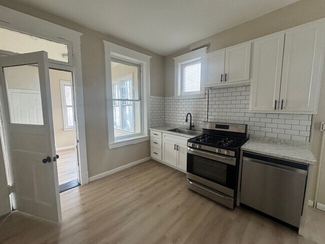 Building Photo - 6109 Virginia Ave